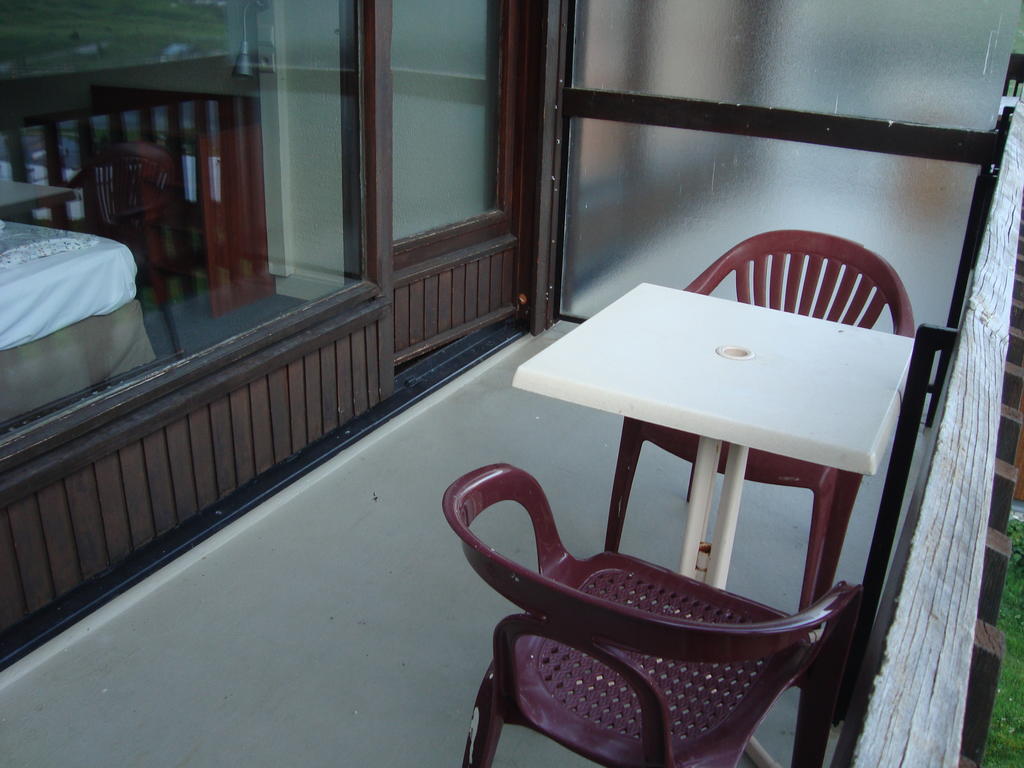 Apartment Le Bec Rouge - Le Lac-2 By Interhome Tignes Rom bilde